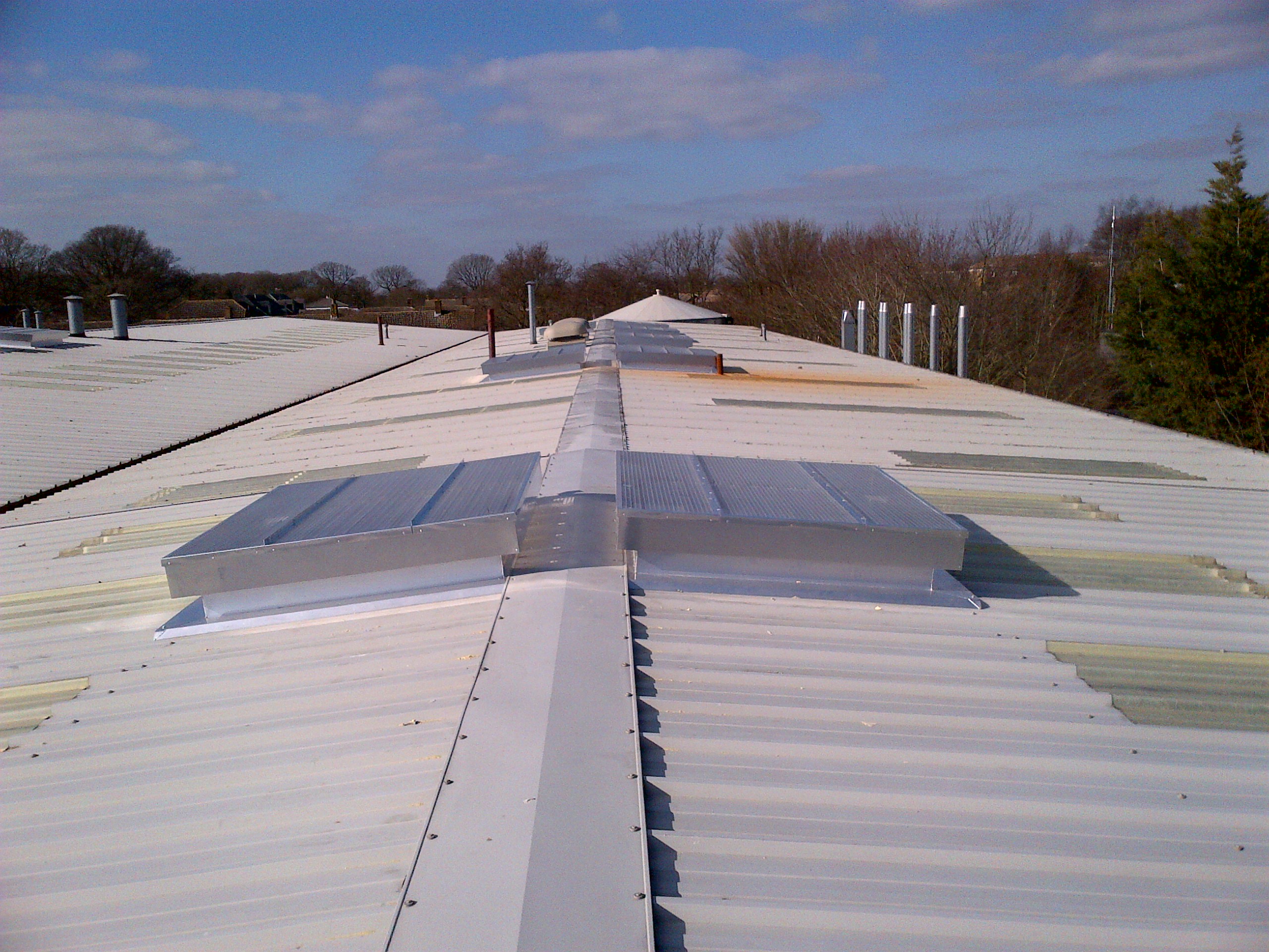Certilam louvers on roof at NHS Laundry Maidstone